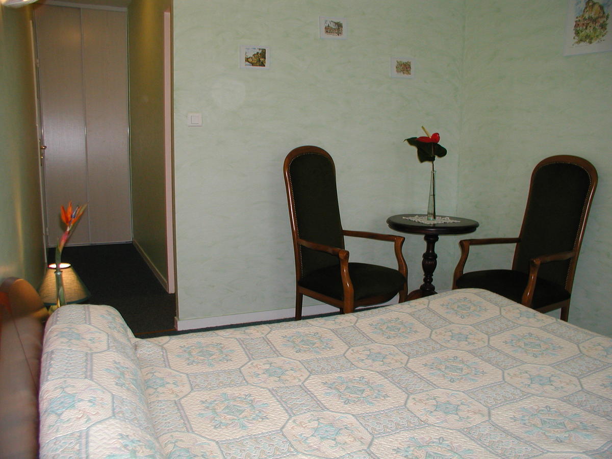 Hotel Auberge De La Nauze Sagelat Habitación foto